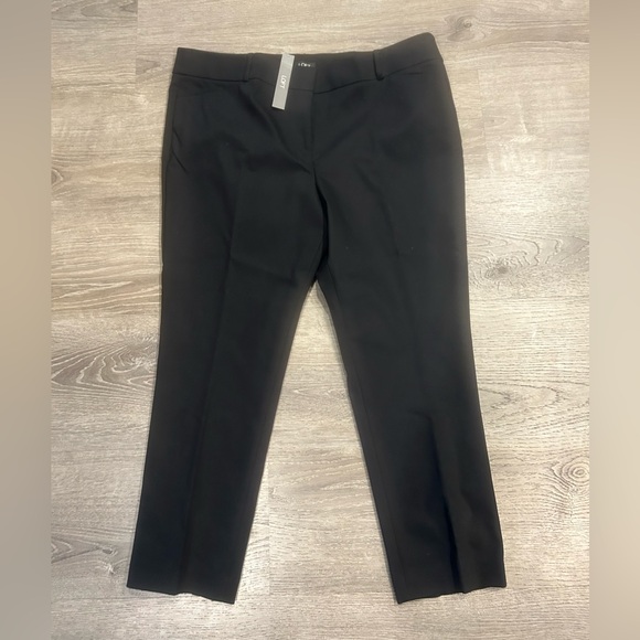 NWT Loft Marisa Skinny Black Slacks (ankle length) - Picture 2 of 10